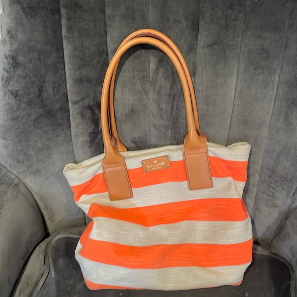 Perfect for summer! Kate Spade Jubilee Tote Striped Orange Khaki